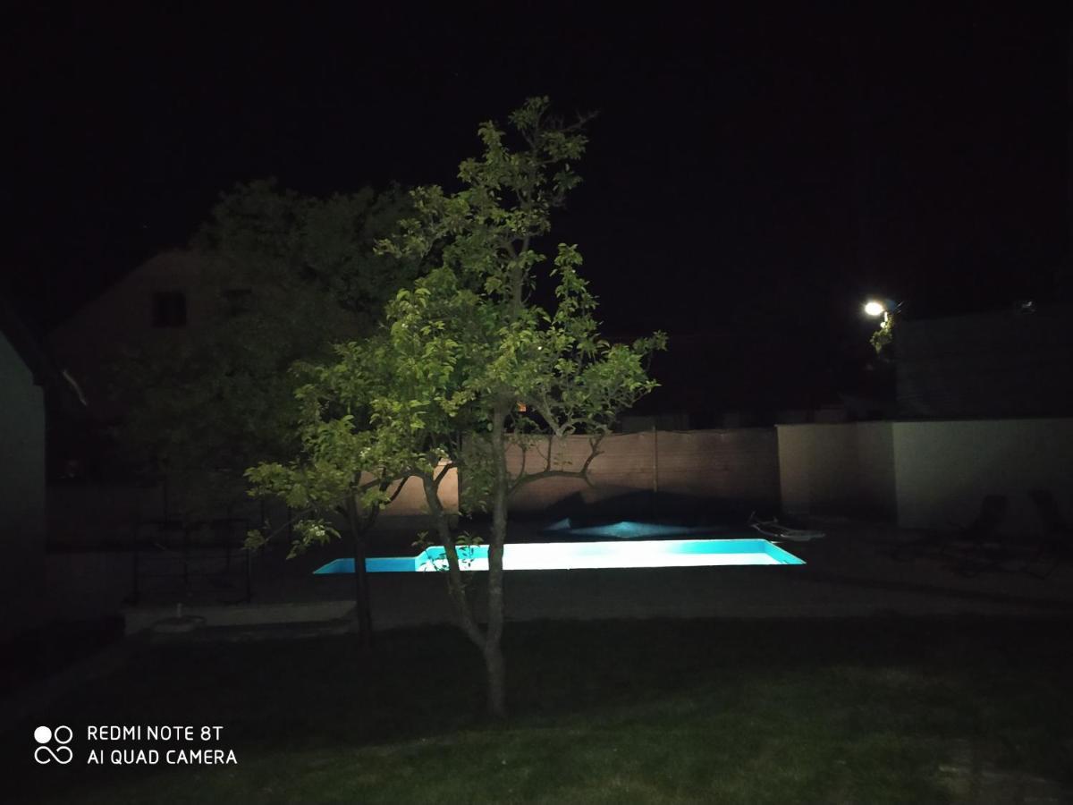 Přítluky Vila Pod Majakem מראה חיצוני תמונה